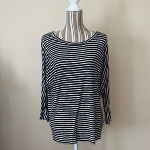 Gently Worn Black & White Striped 3/4 Sleeve Top